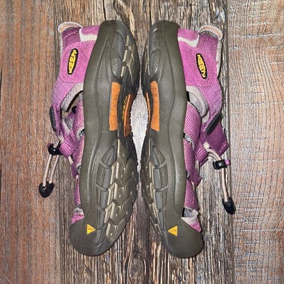 Keen Newport Lavender Sandals - Picture 6 of 7